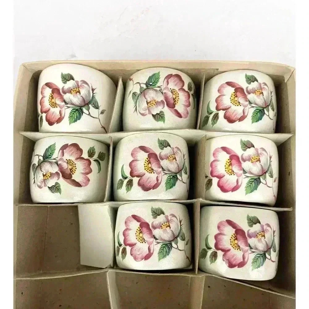Lot of 8 Hand Painted Ceramic Napkin Rings Holders Made‎ in Philippines Floral